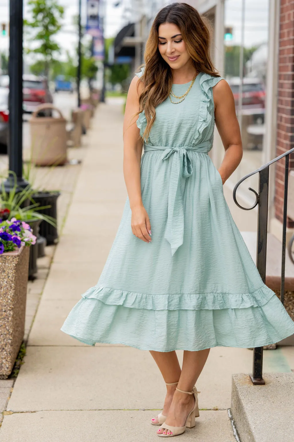 Classy Ruffle Accented Midi Dress