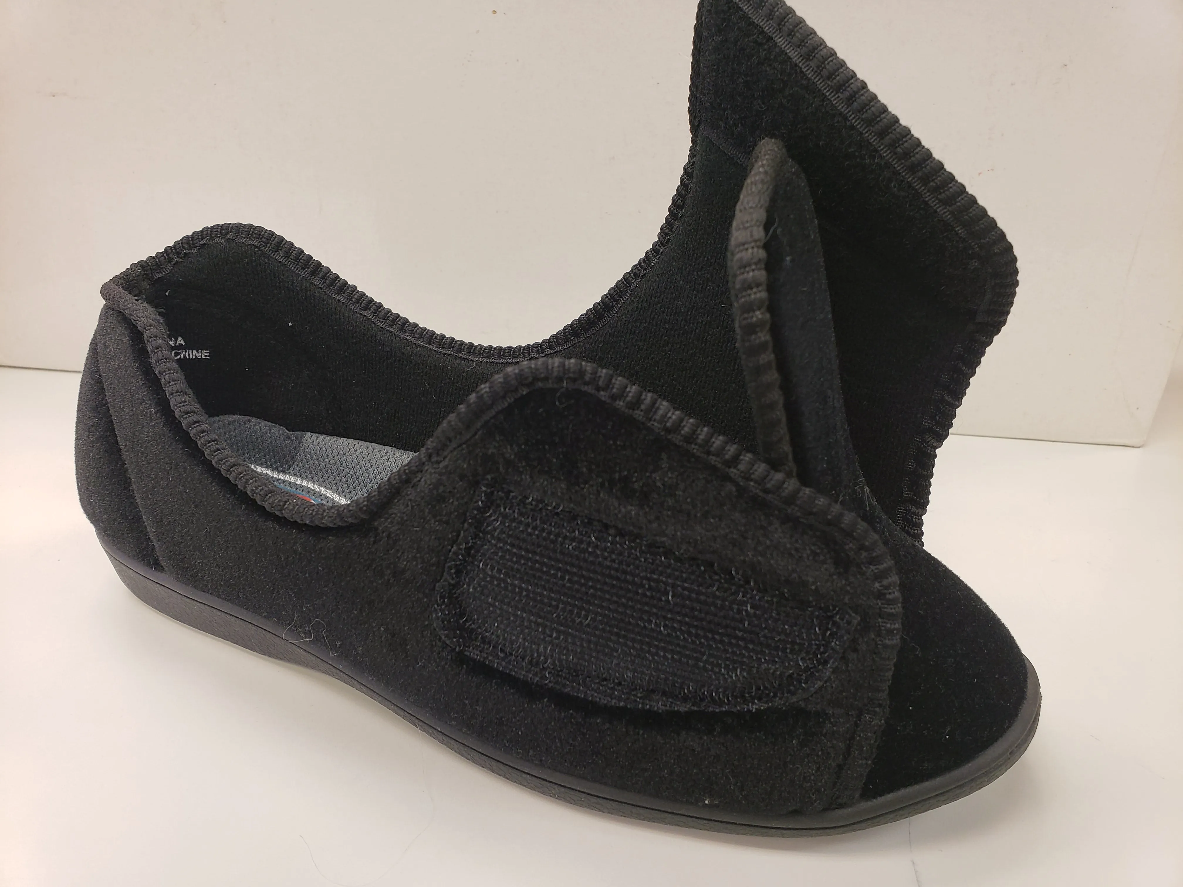 Clinic Women Slipper G10072