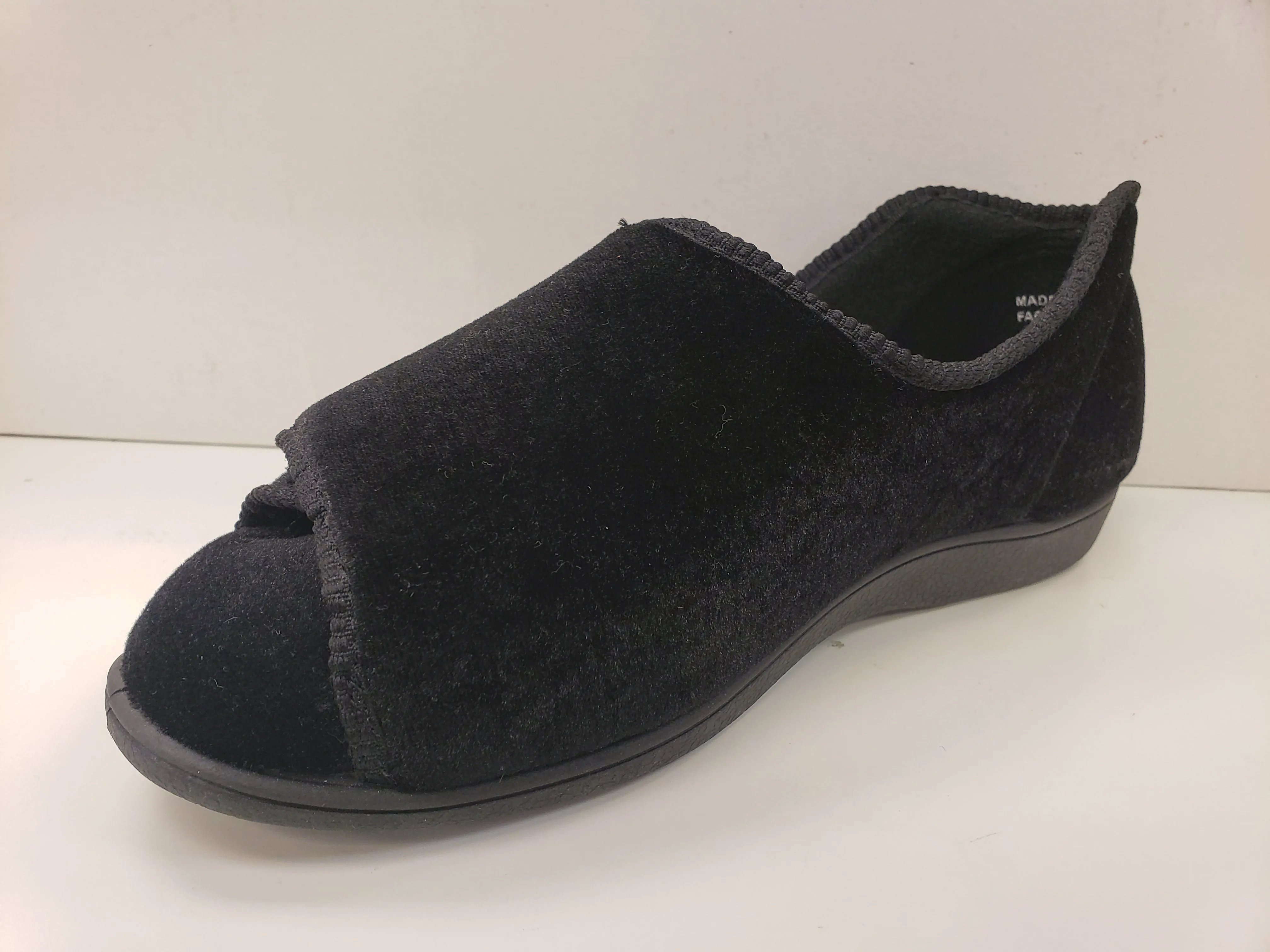 Clinic Women Slipper G10072