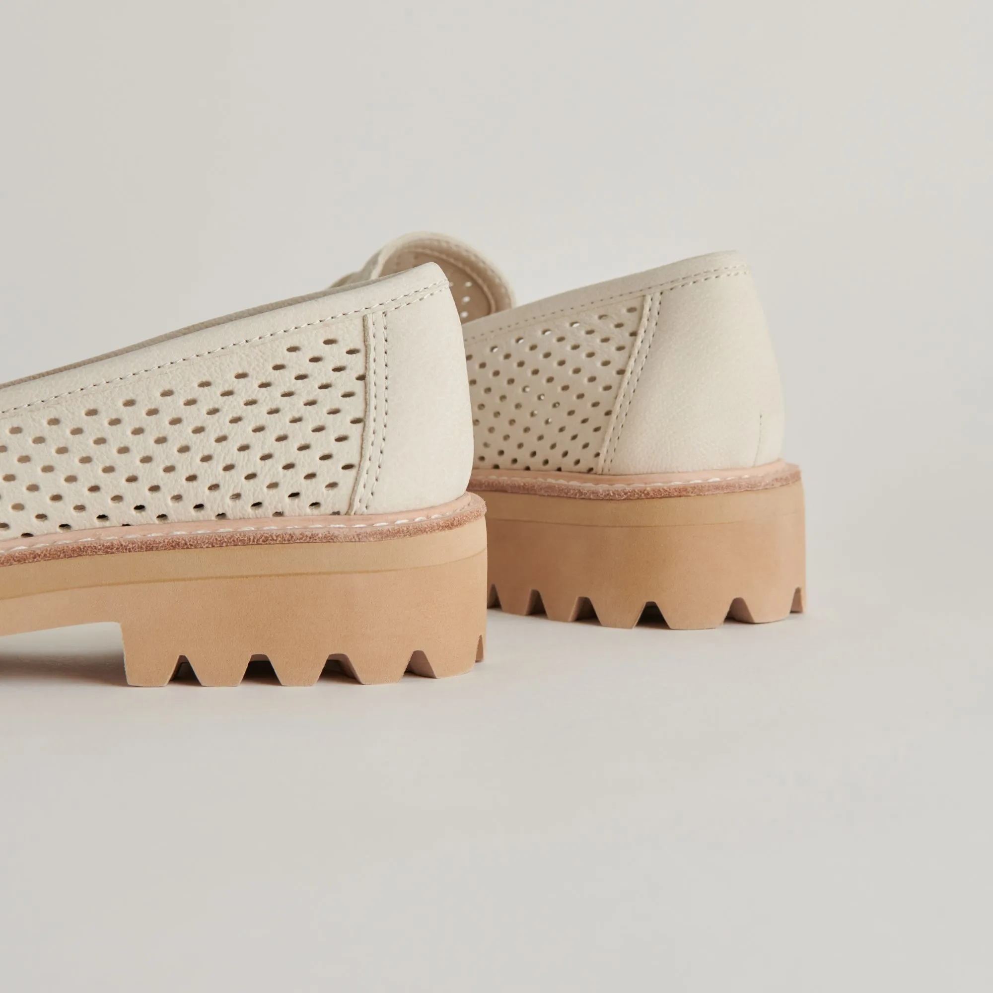 MALILA LOAFERS IVORY NUBUCK