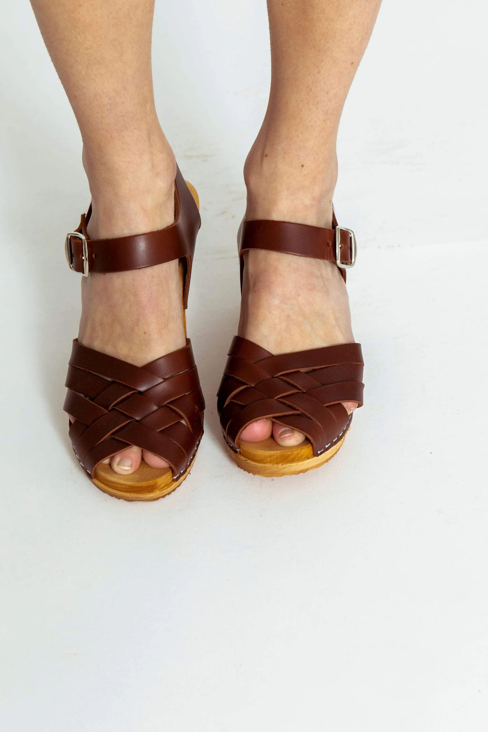 Mia Bety Sandal in Brown